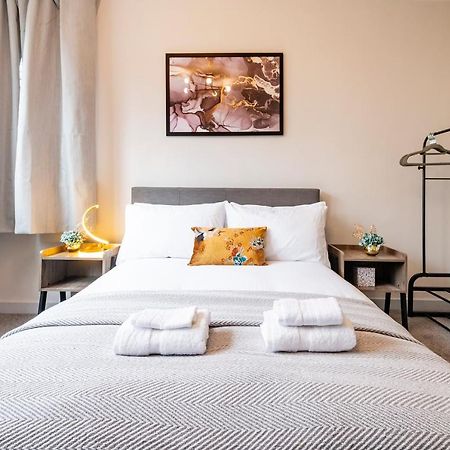 Lovely 4 Bedroom Flat In Wandsworth- Londres Extérieur photo