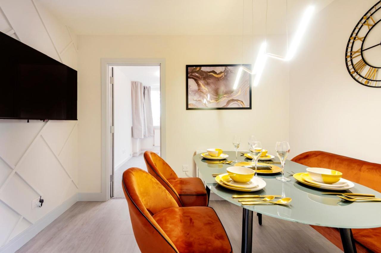 Lovely 4 Bedroom Flat In Wandsworth- Londres Extérieur photo