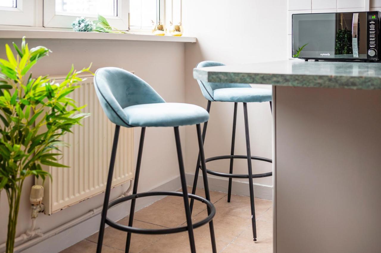 Lovely 4 Bedroom Flat In Wandsworth- Londres Extérieur photo